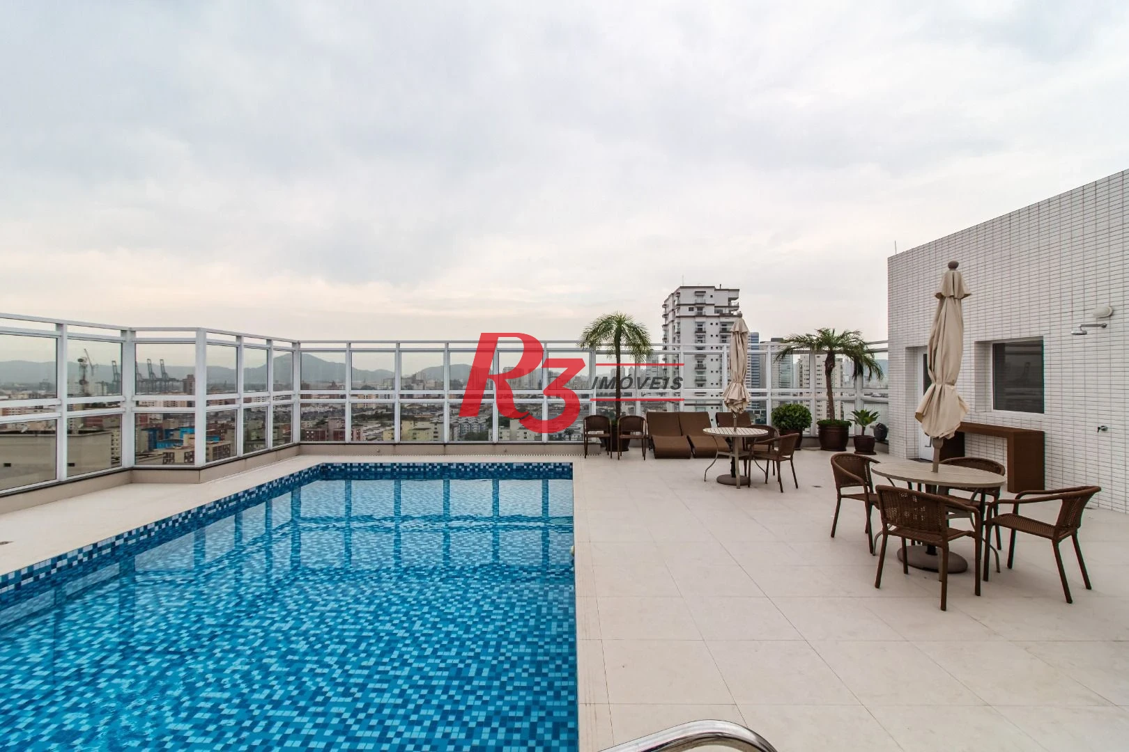 Apartamento com 1 dormitório para alugar, 52 m² por R$ 4.200,00/mês - Aparecida - Santos/SP