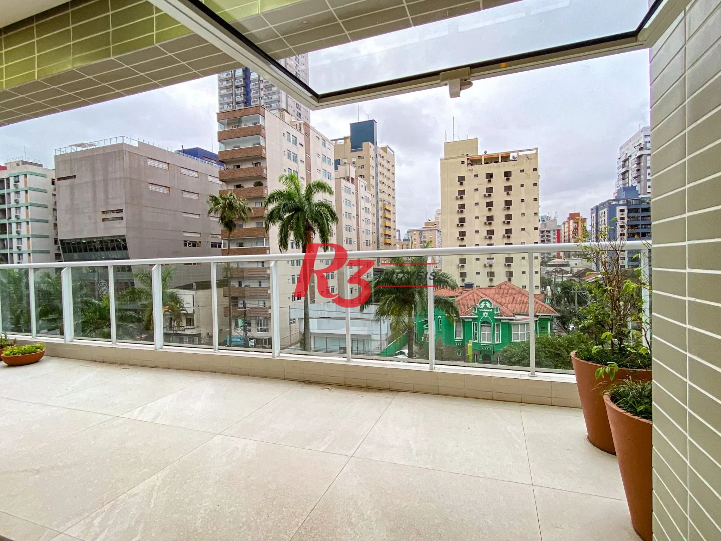 Apartamento para alugar, 87 m² por R$ 7.500,00/mês - Gonzaga - Santos/SP