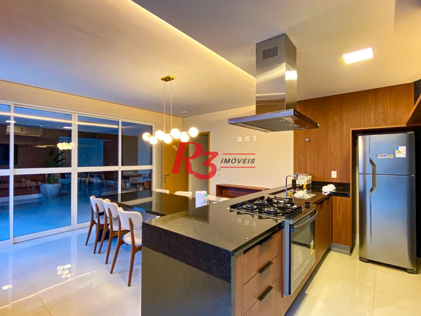 Apartamento para alugar, 87 m² por R$ 7.500,00/mês - Gonzaga - Santos/SP