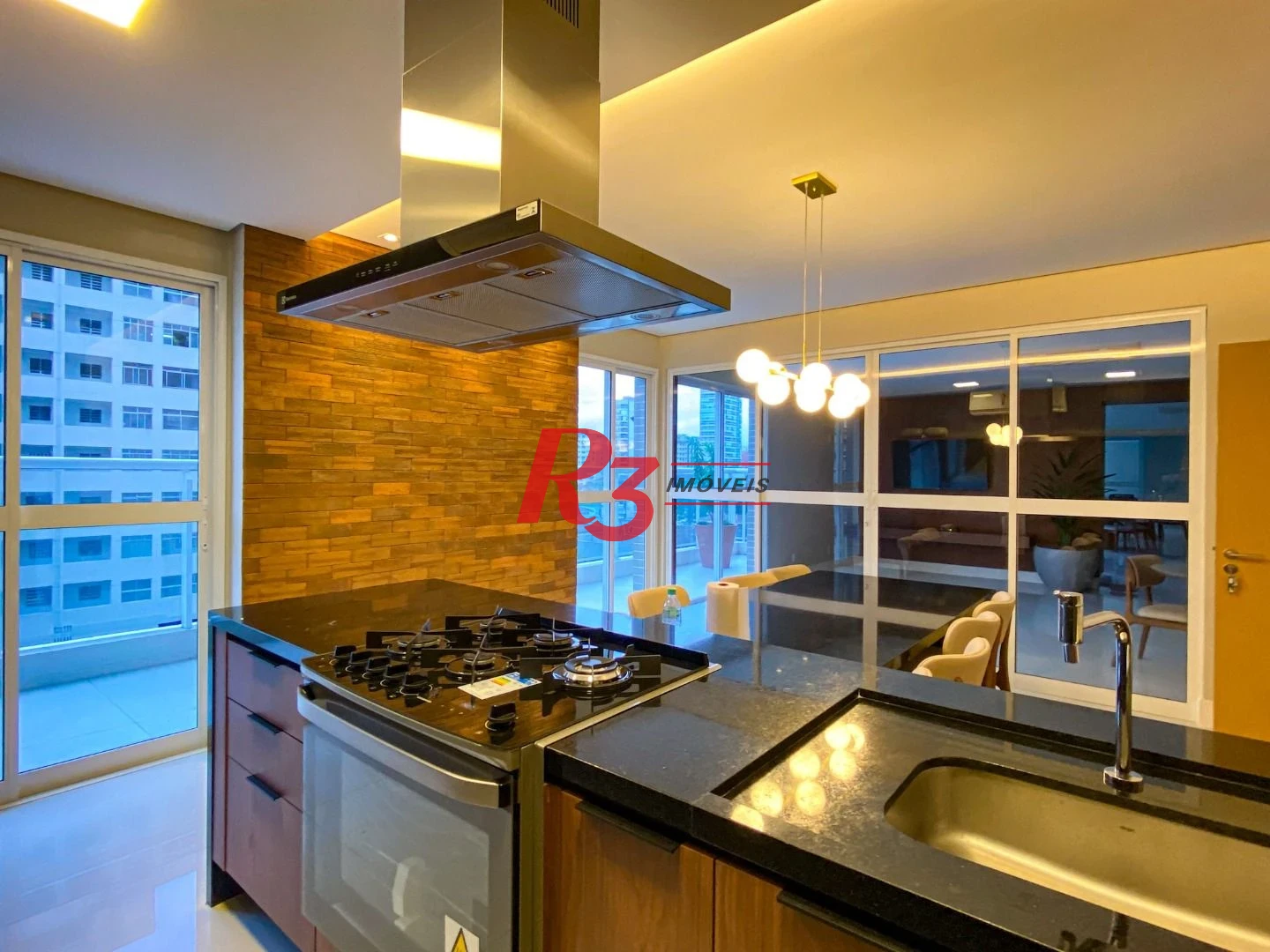 Apartamento para alugar, 87 m² por R$ 7.500,00/mês - Gonzaga - Santos/SP
