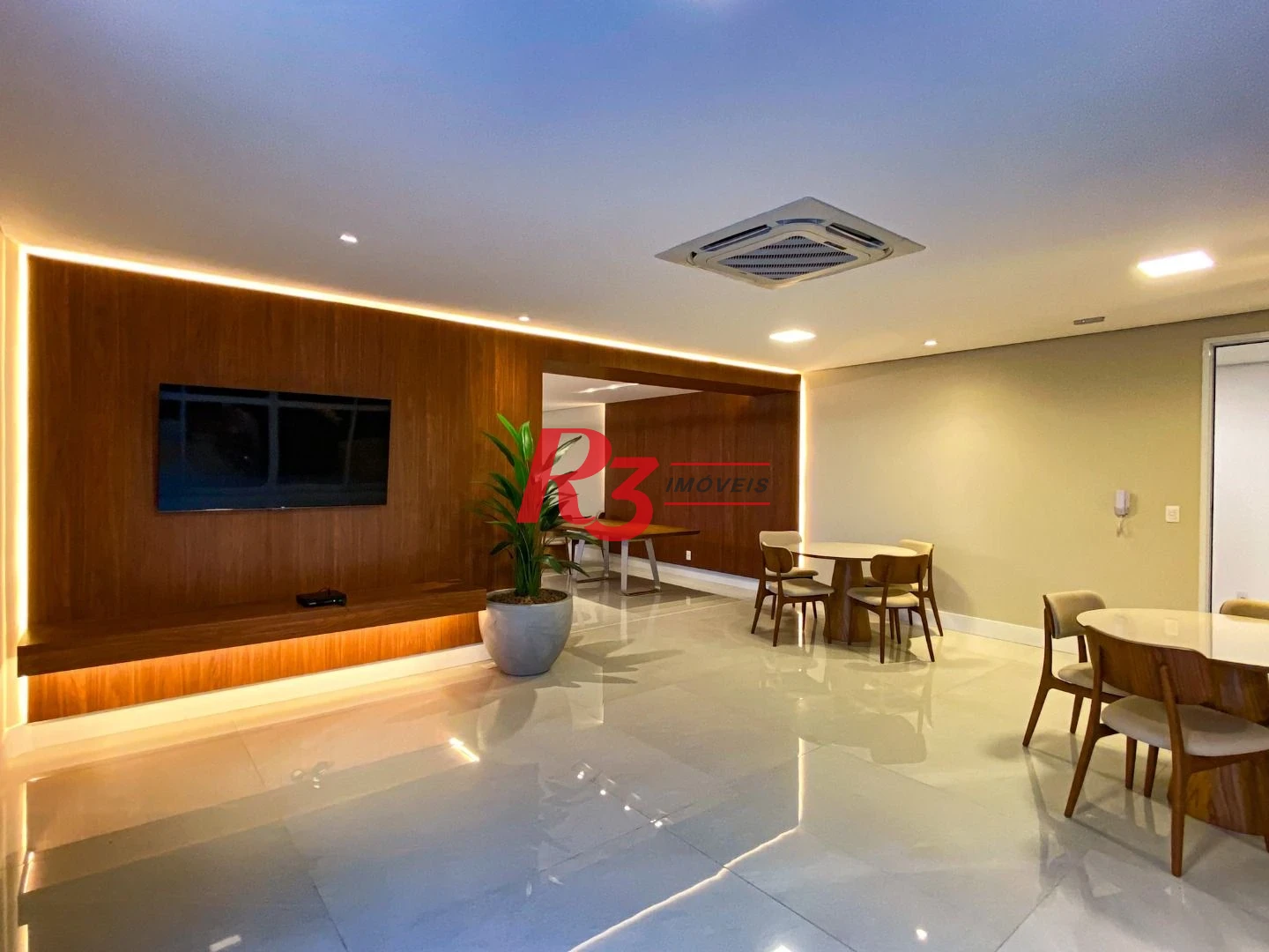 Apartamento para alugar, 87 m² por R$ 7.500,00/mês - Gonzaga - Santos/SP