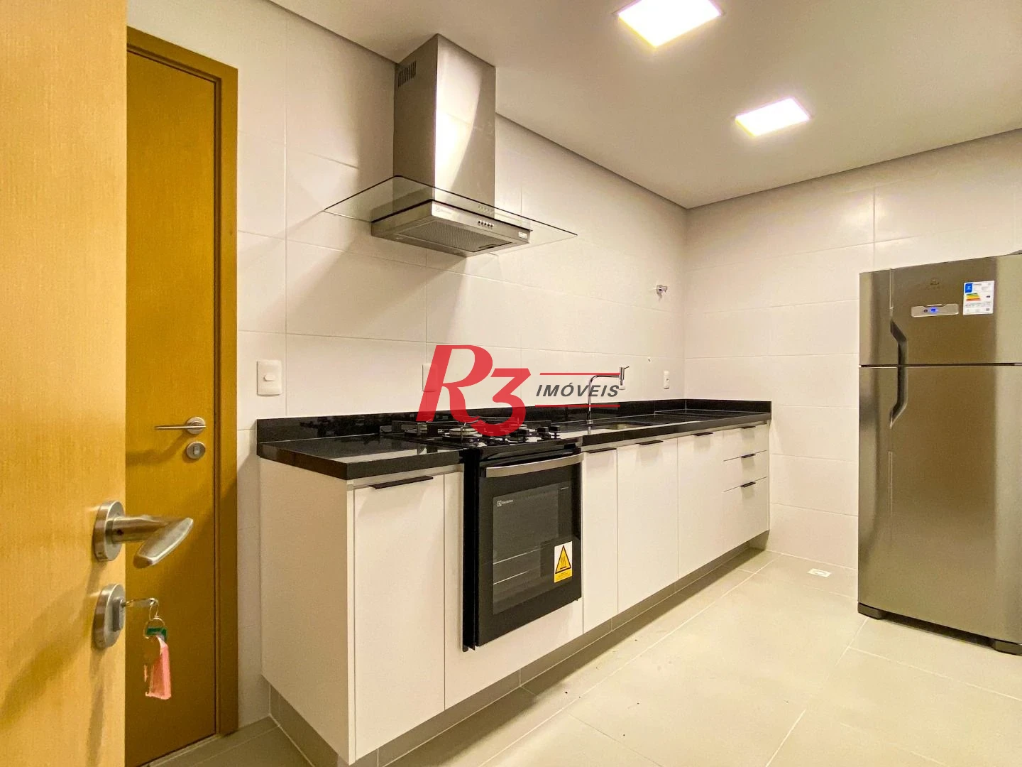 Apartamento para alugar, 87 m² por R$ 7.500,00/mês - Gonzaga - Santos/SP