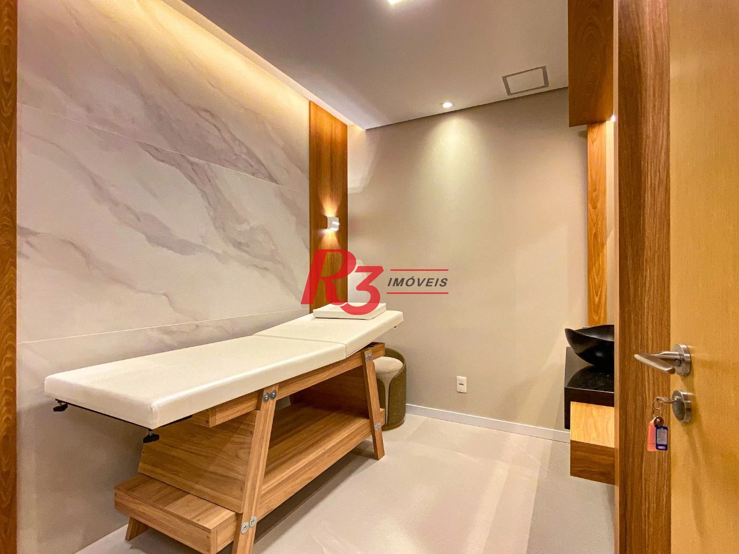 Apartamento para alugar, 87 m² por R$ 7.500,00/mês - Gonzaga - Santos/SP