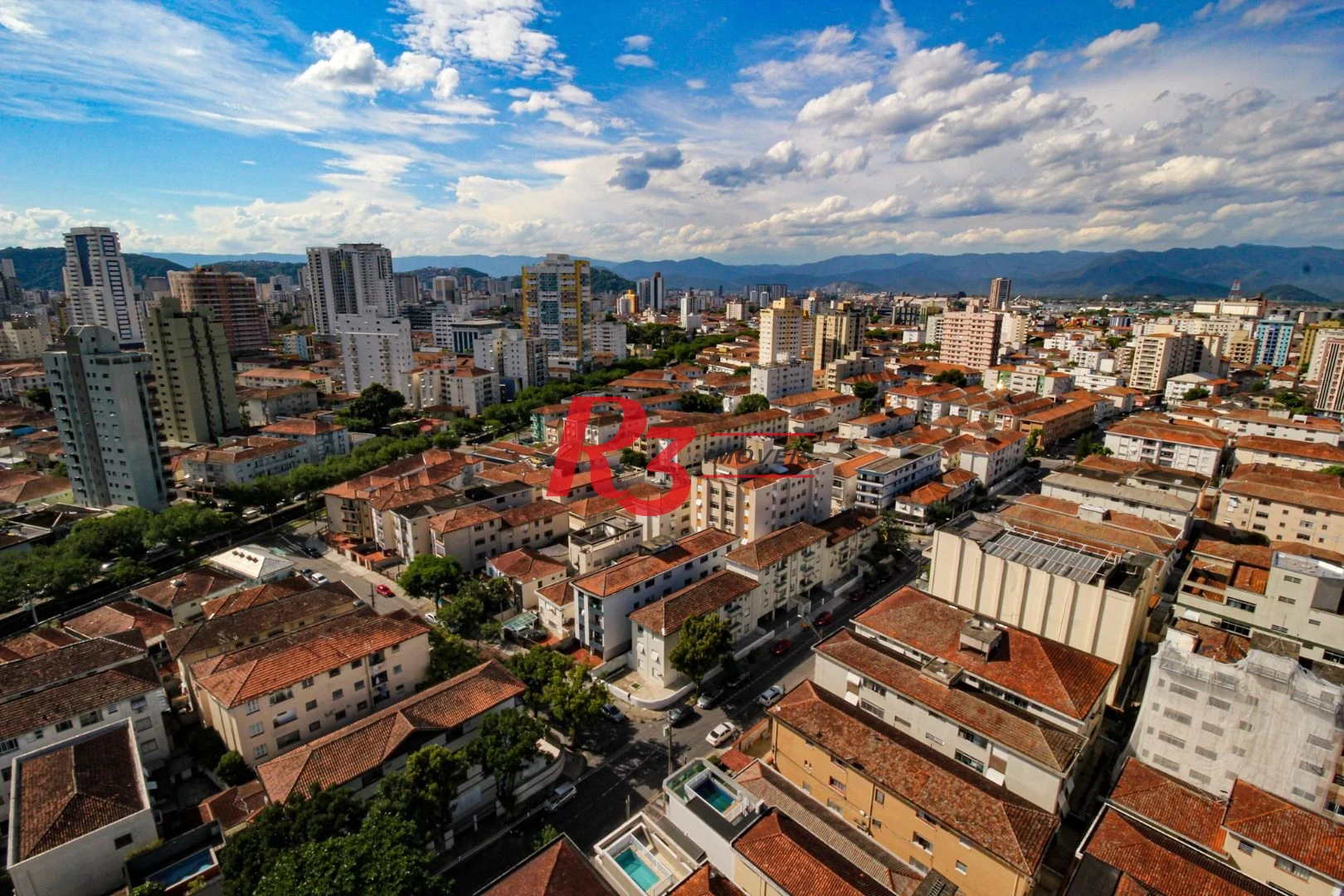 Apartamento Garden com 2 dormitórios à venda, 94 m² por R$ 720.000 - Embaré - Santos/SP