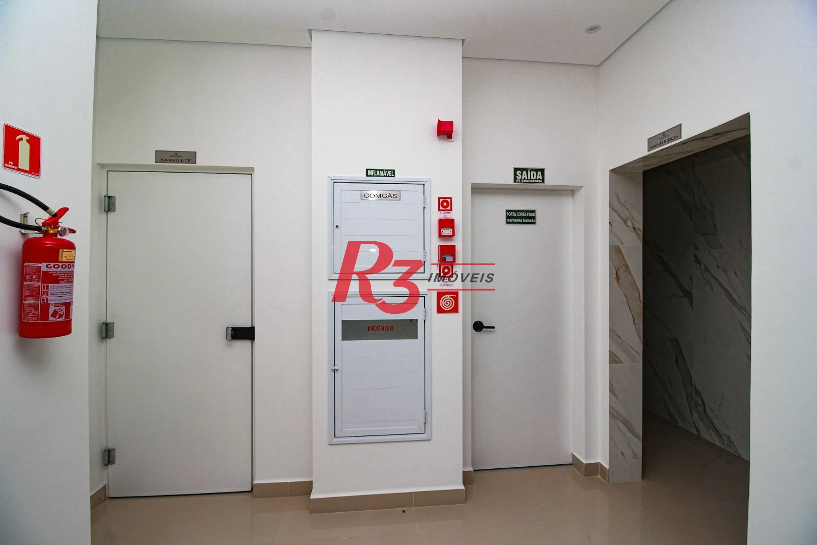 Apartamento Garden com 2 dormitórios à venda, 94 m² por R$ 720.000 - Embaré - Santos/SP