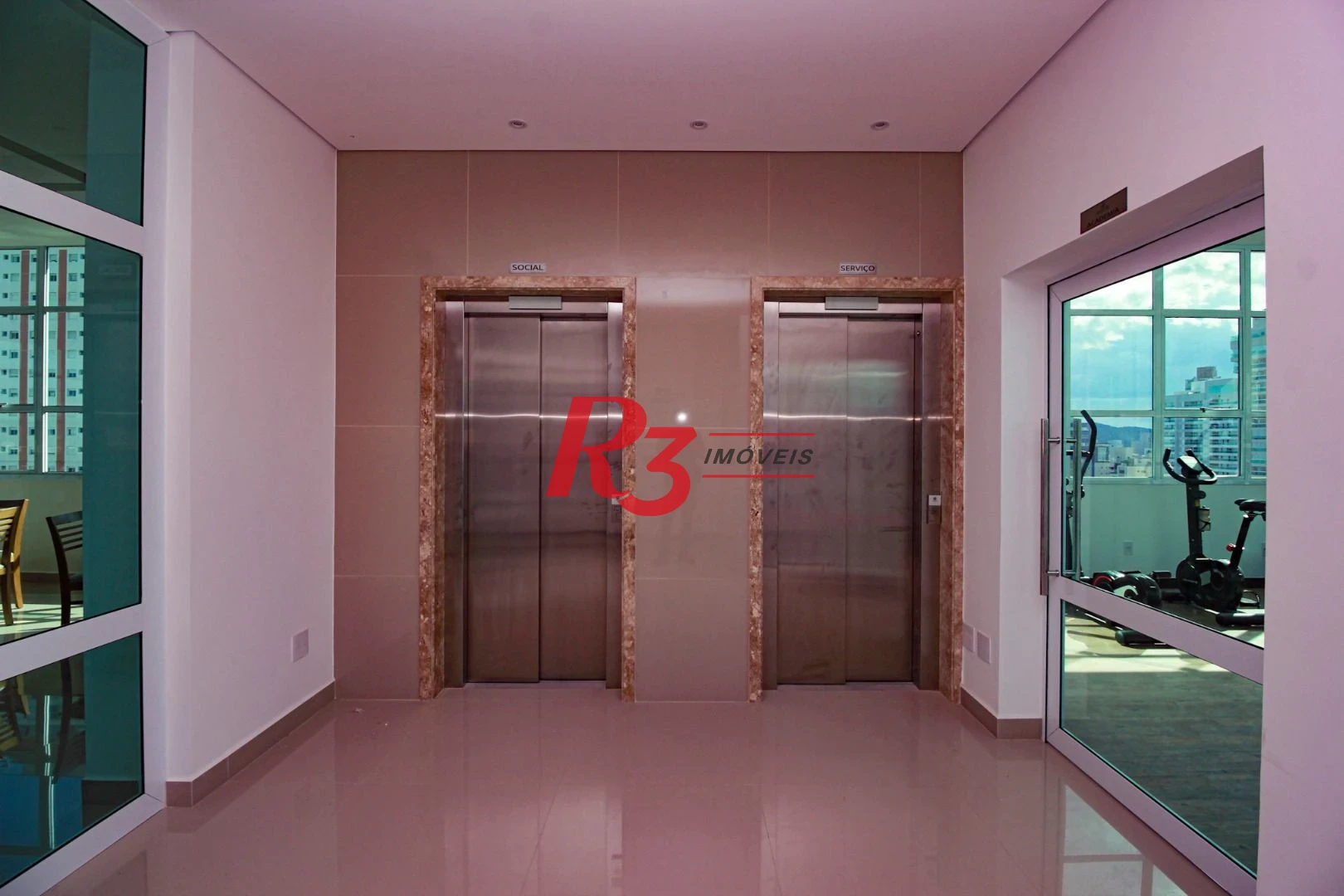 Apartamento Garden com 2 dormitórios à venda, 94 m² por R$ 720.000 - Embaré - Santos/SP