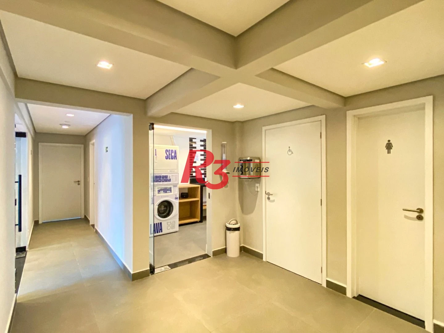 Apartamento com 1 suíte + lavabo -  à venda, 59 m² por R$ 890.000,00 - Ponta da Praia - Santos/SP