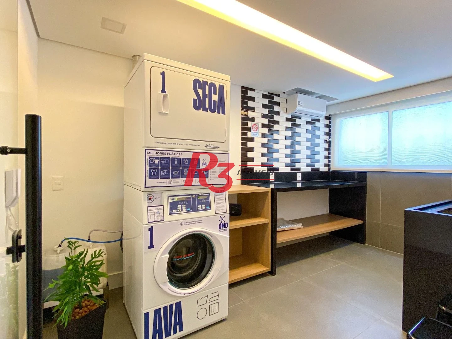 Apartamento com 1 suíte + lavabo -  à venda, 59 m² por R$ 890.000,00 - Ponta da Praia - Santos/SP