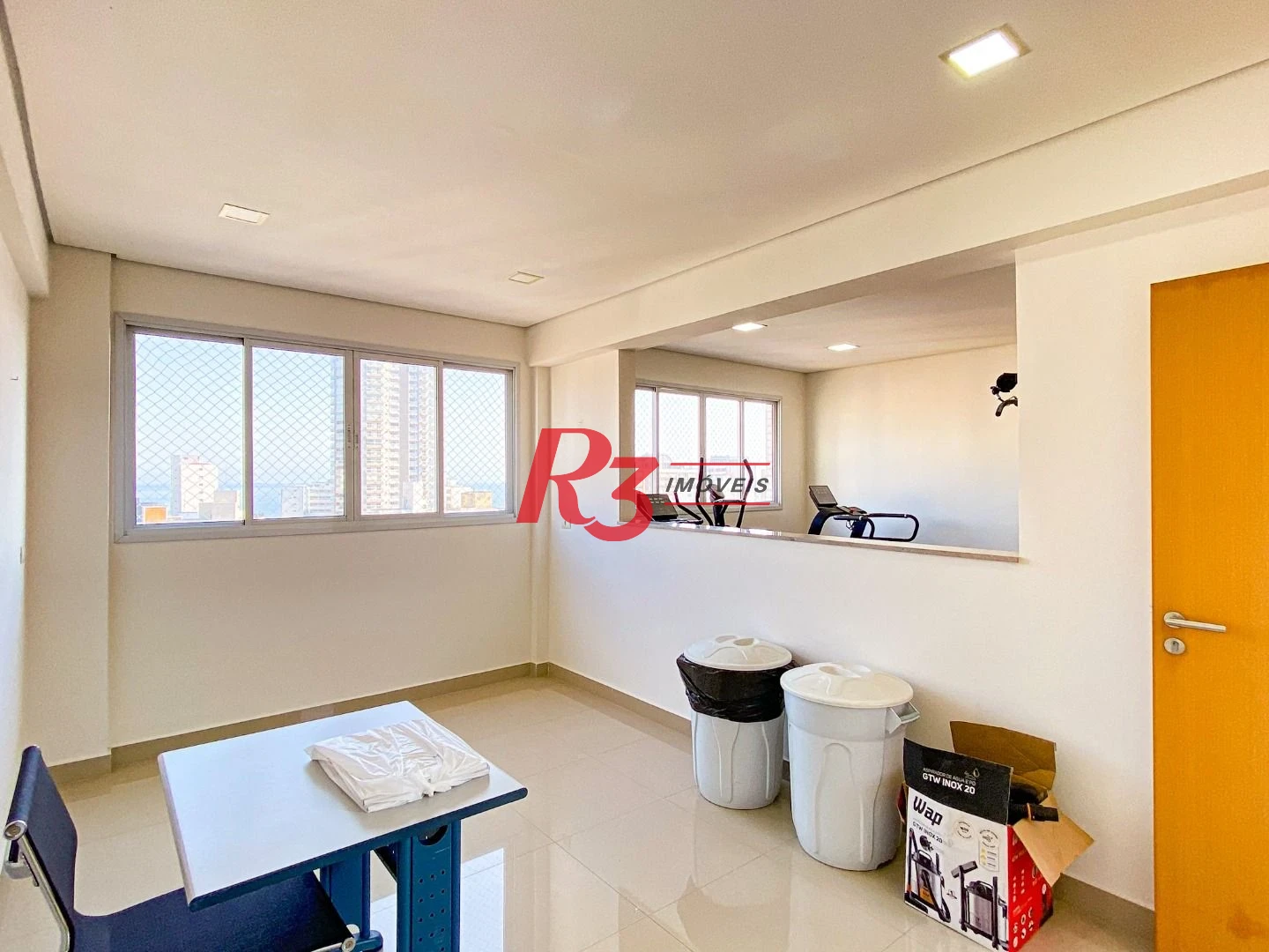 Apartamento com 2 dormitórios para alugar, 81 m² por R$ 5.300,00/mês - Boqueirão - Santos/SP