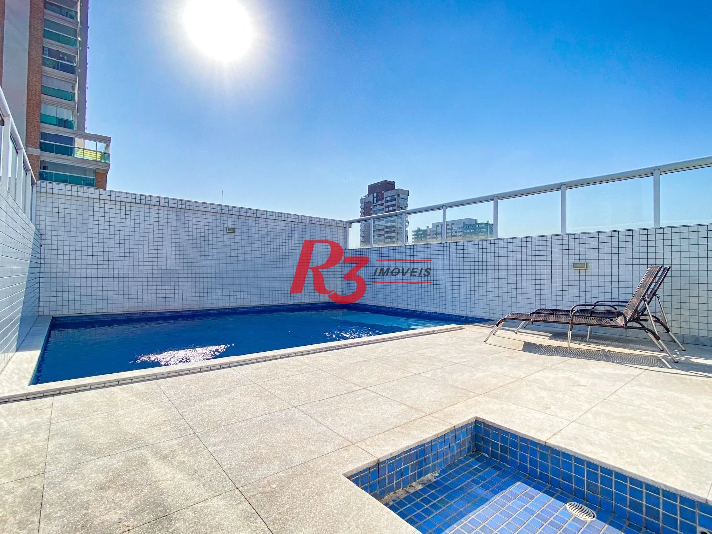 Apartamento com 2 dormitórios para alugar, 81 m² por R$ 5.300,00/mês - Boqueirão - Santos/SP