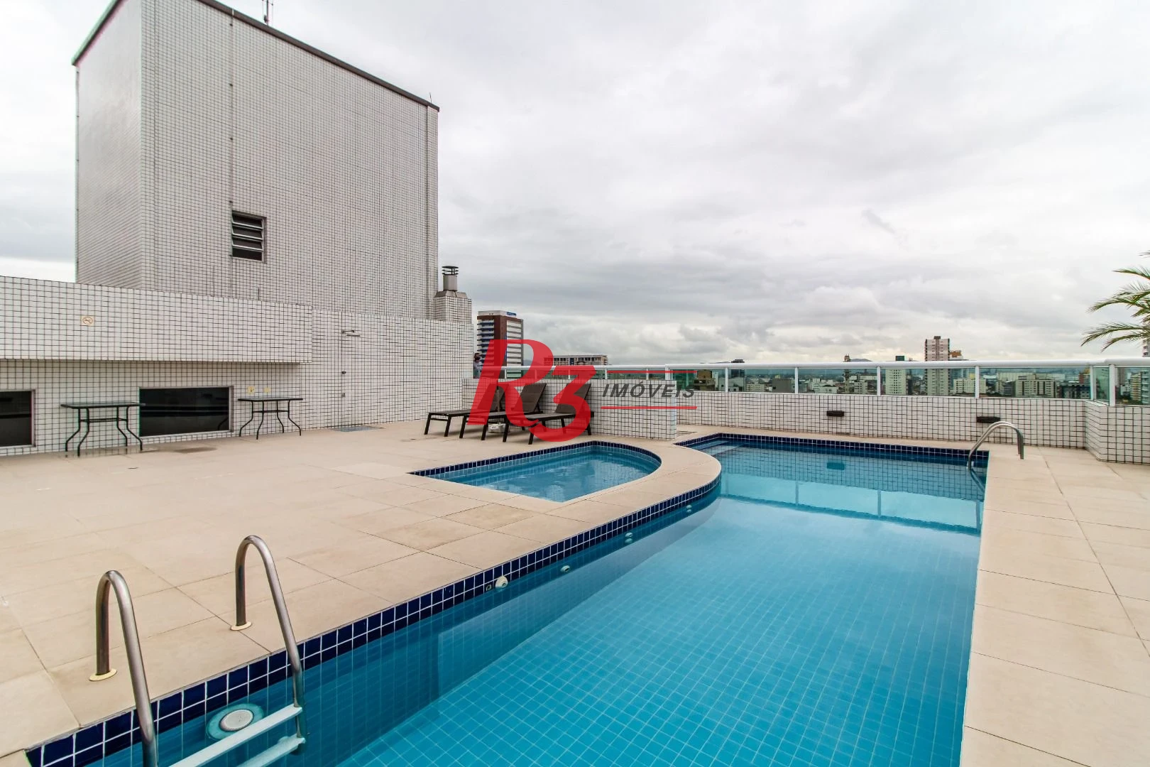 Apartamento com 2 dormitórios para alugar, 87 m² por R$ 5.600,00/mês - Campo Grande - Santos/SP