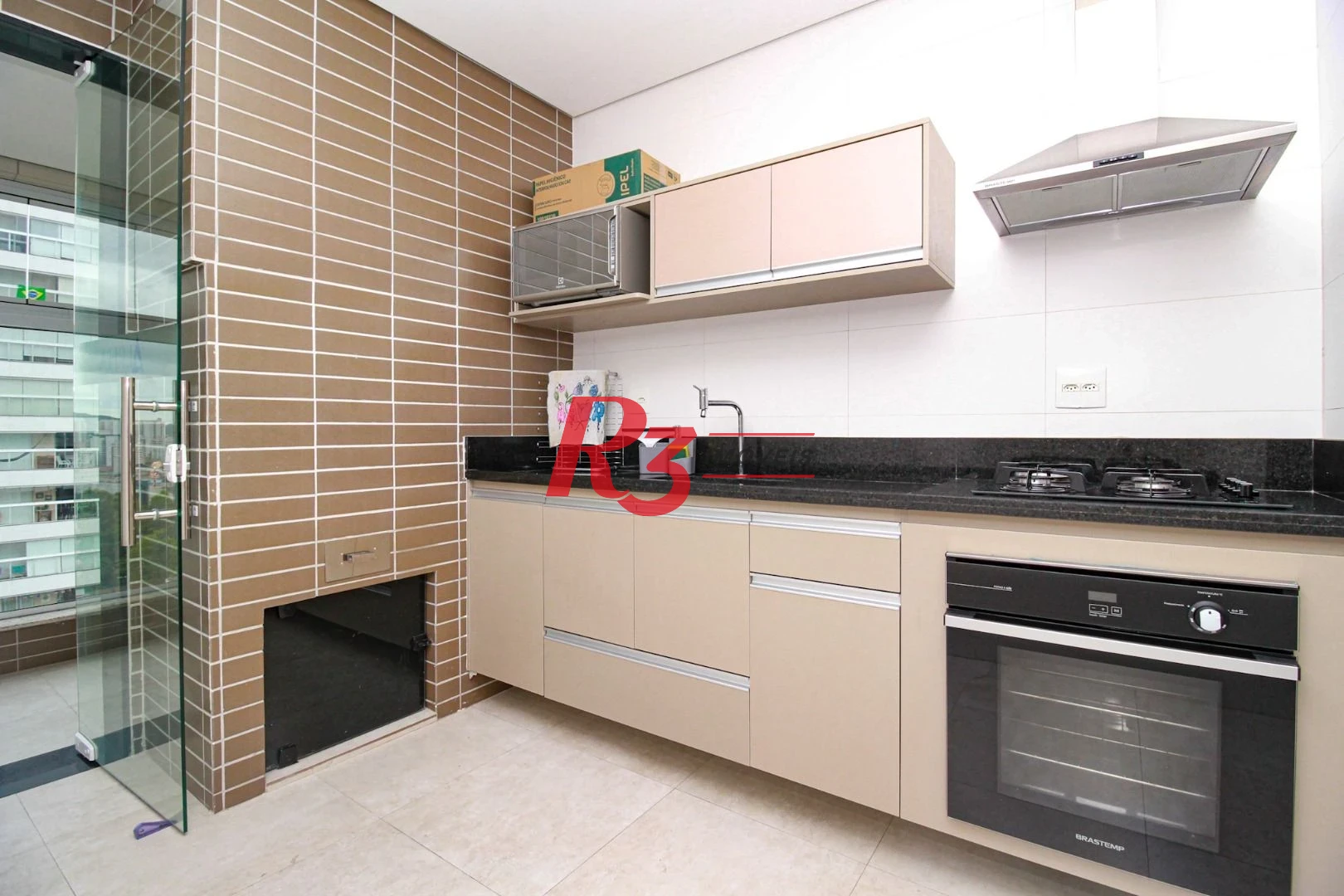 Apartamento com 2 dormitórios à venda, 105 m² por R$ 1.330.000,00 - Embaré - Santos/SP