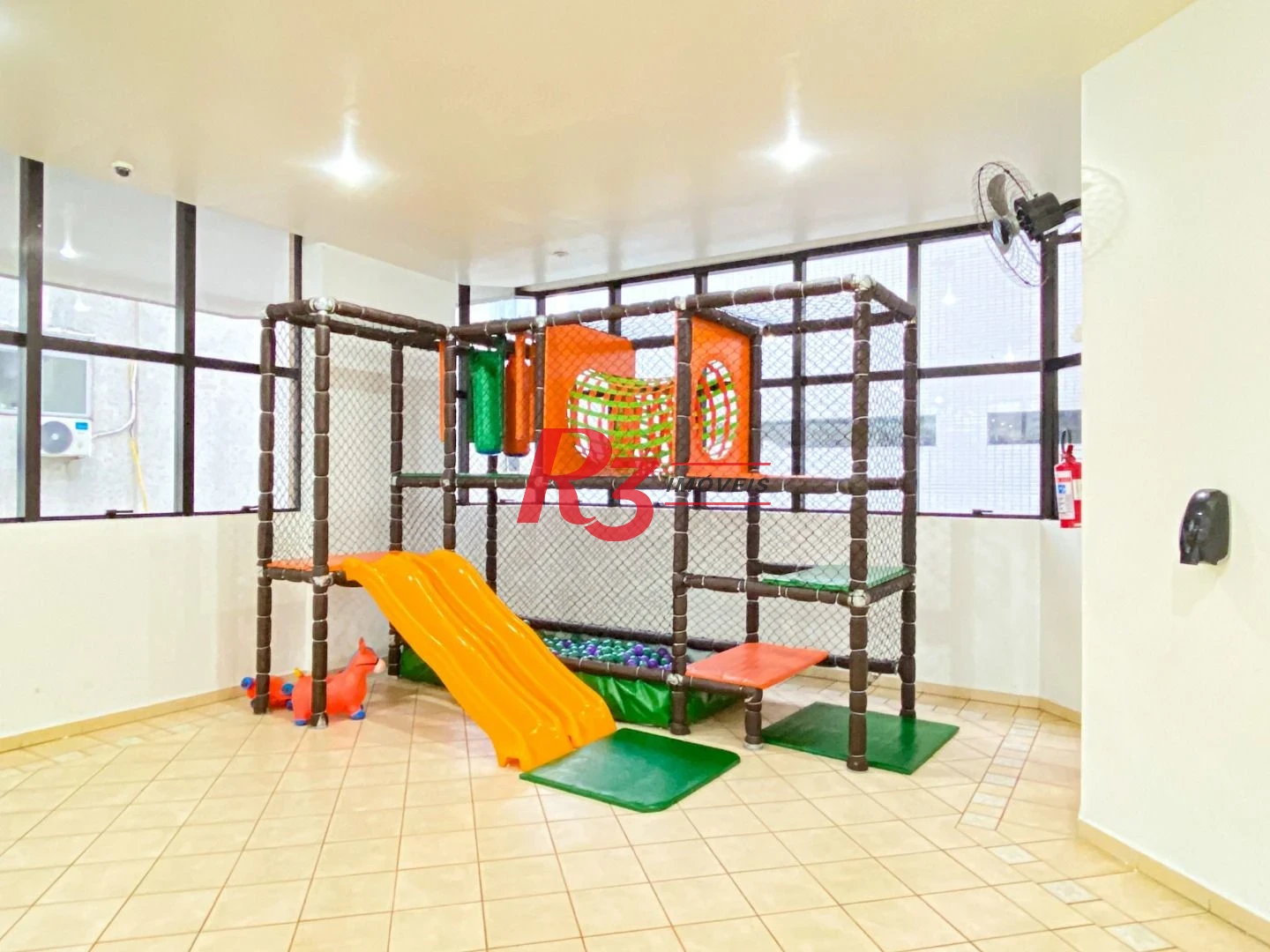 Apartamento com 3 dormitórios para alugar, 158 m² por R$ 8.000,00/mês - Embaré - Santos/SP