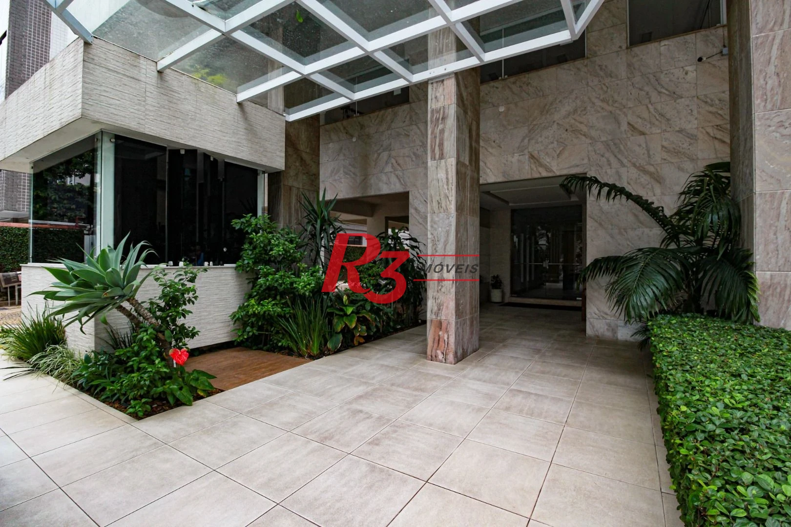 Apartamento com 3 dormitórios à venda, 150 m² por R$ 1.180.000,00 - Gonzaga - Santos/SP