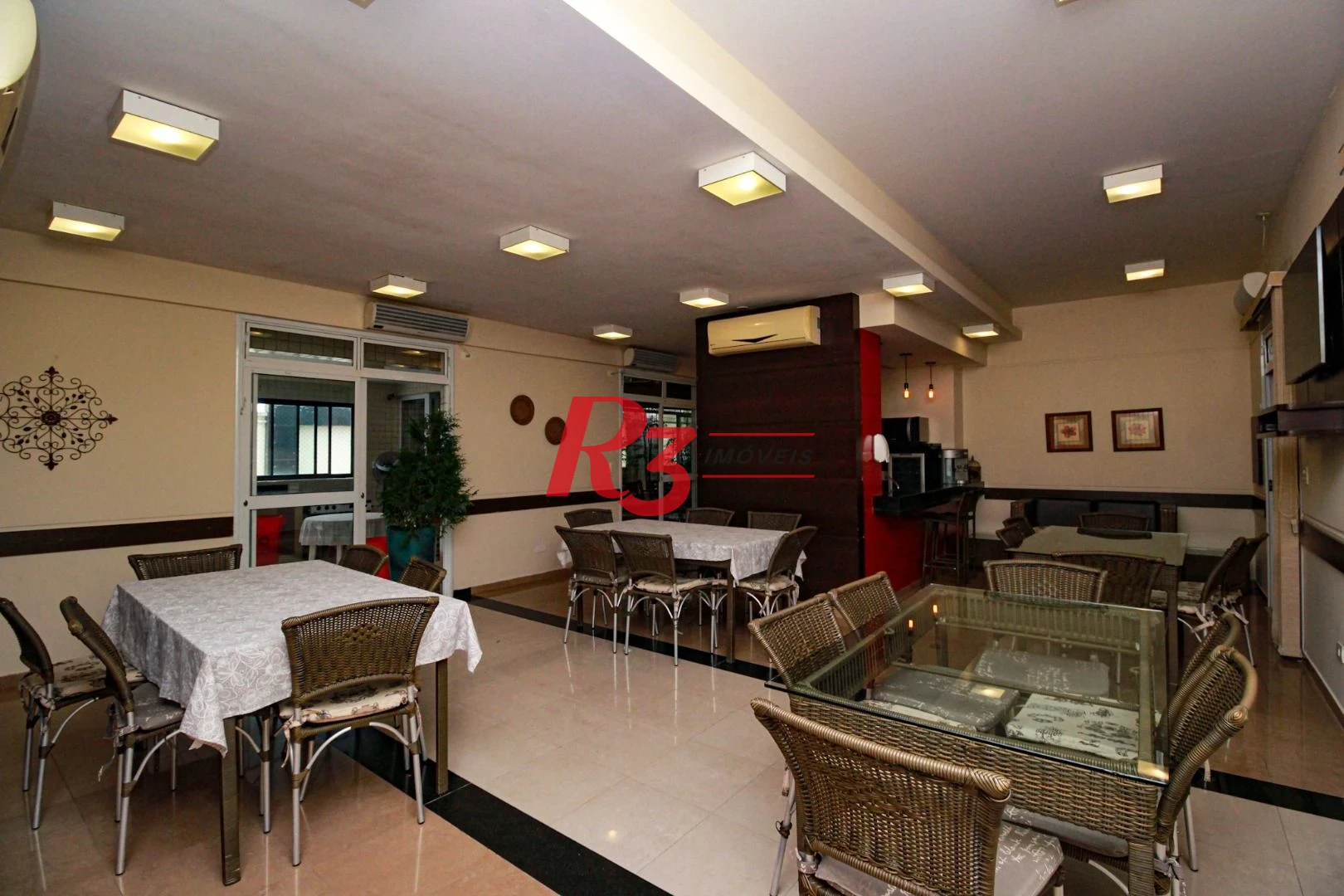 Apartamento com 2 dormitórios à venda, 91 m² por R$ 1.290.000,00 - Gonzaga - Santos/SP