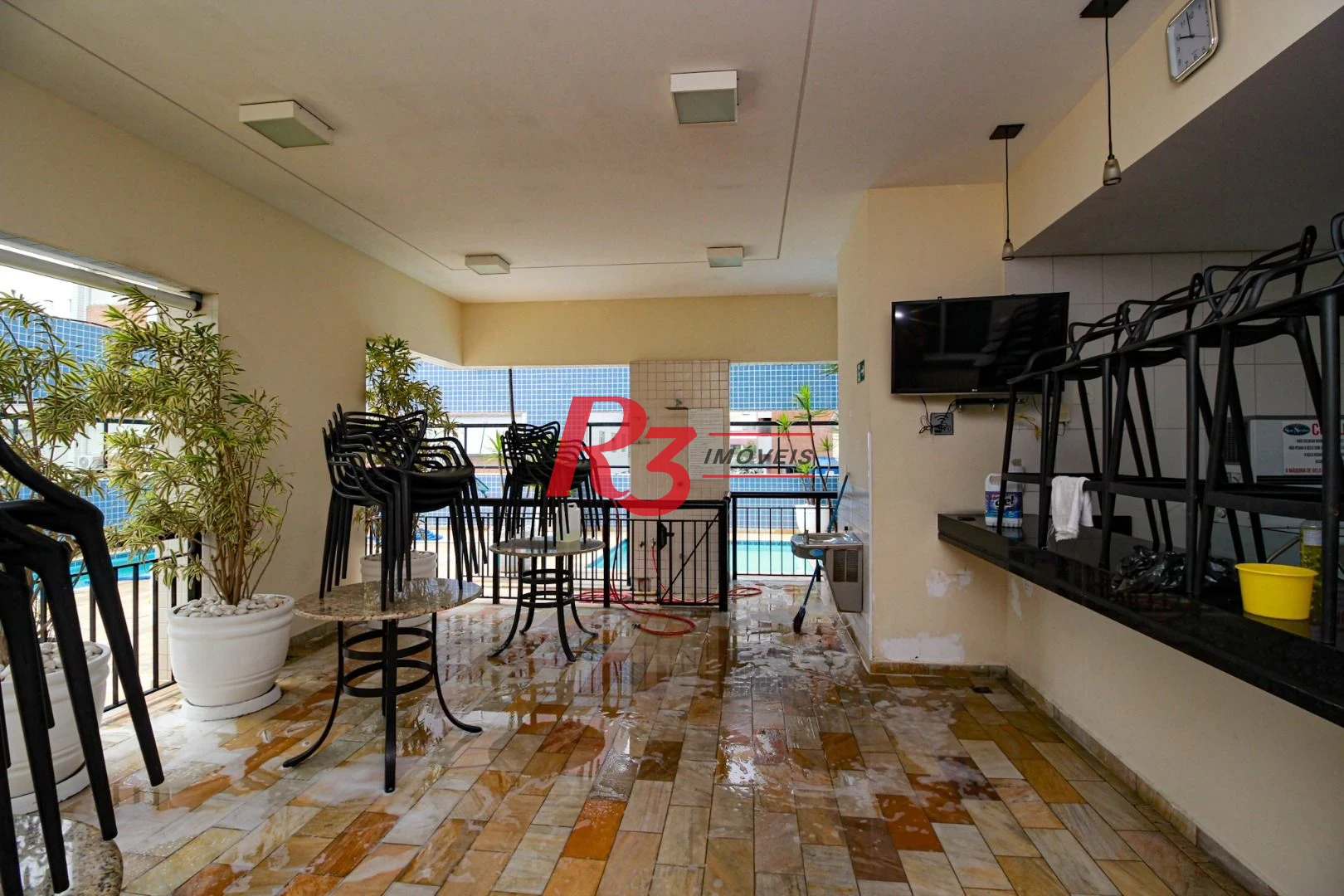 Apartamento com 2 dormitórios à venda, 91 m² por R$ 1.290.000,00 - Gonzaga - Santos/SP