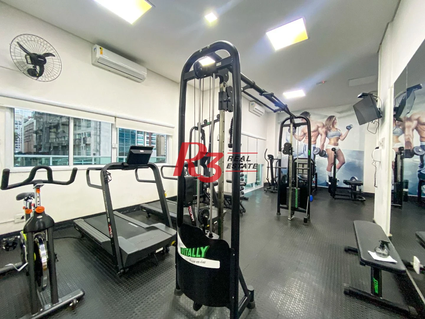 Apartamento  com 3 dormitórios c 3 suites Gonzaga - Santos