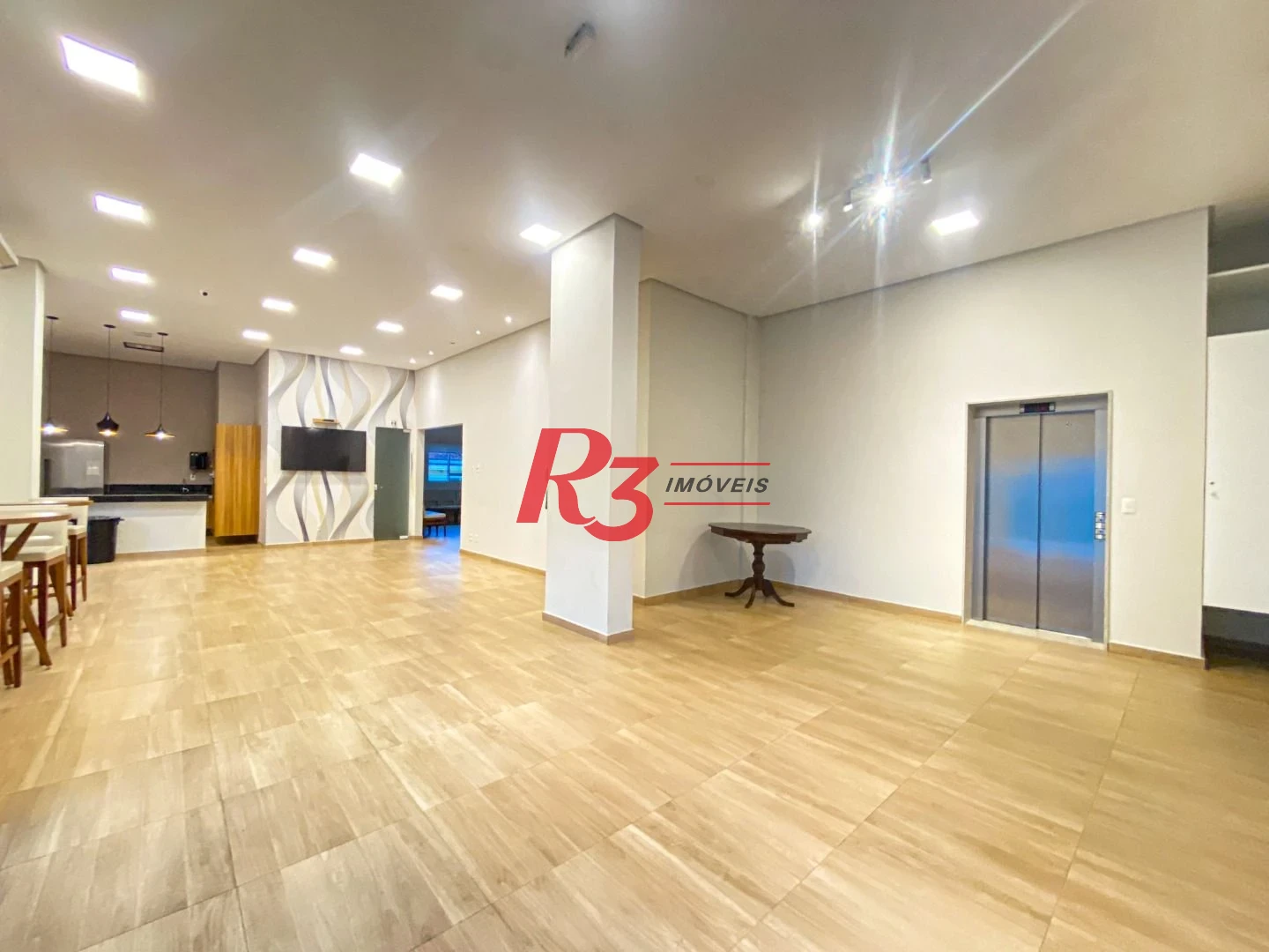 Apartamento com 3 dormitórios à venda, 129 m² por R$ 2.240.000,00 - Gonzaga - Santos/SP
