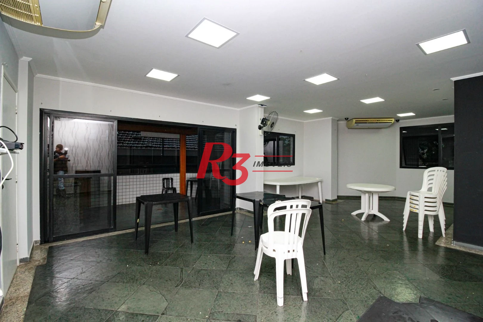 Cobertura com 4 dormitórios à venda, 225m² - Ponta da Praia - Santos/SP