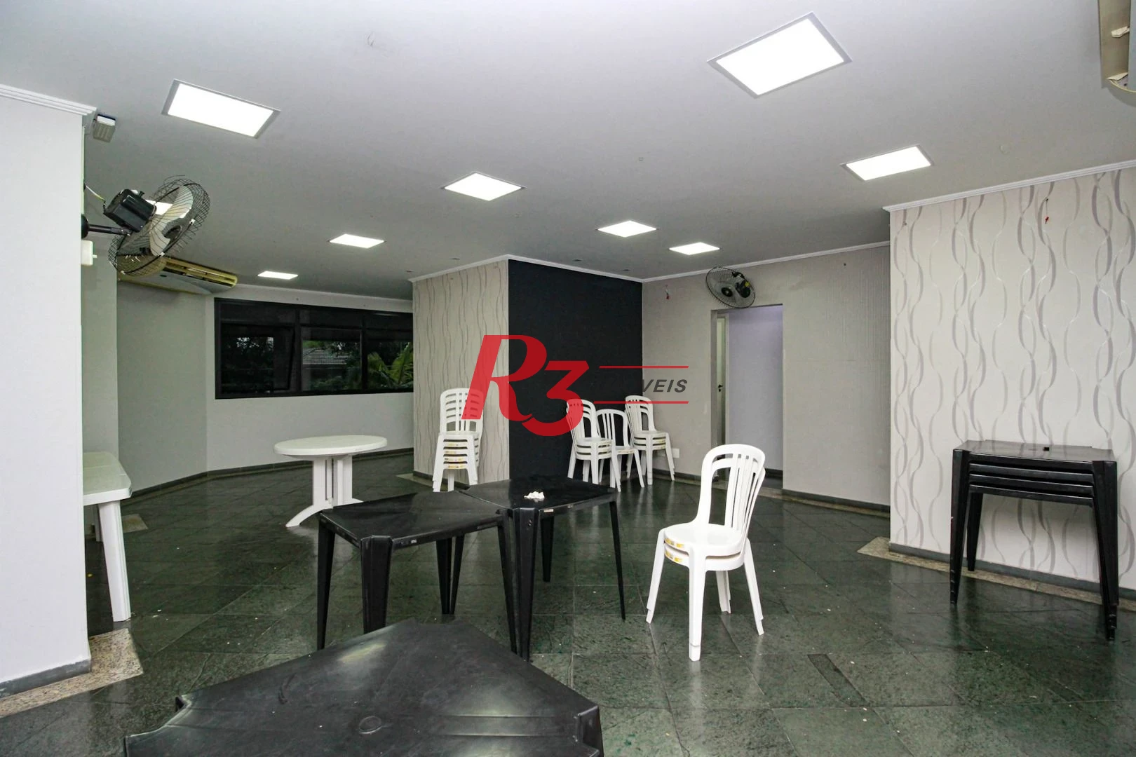 Cobertura com 4 dormitórios à venda, 225m² - Ponta da Praia - Santos/SP