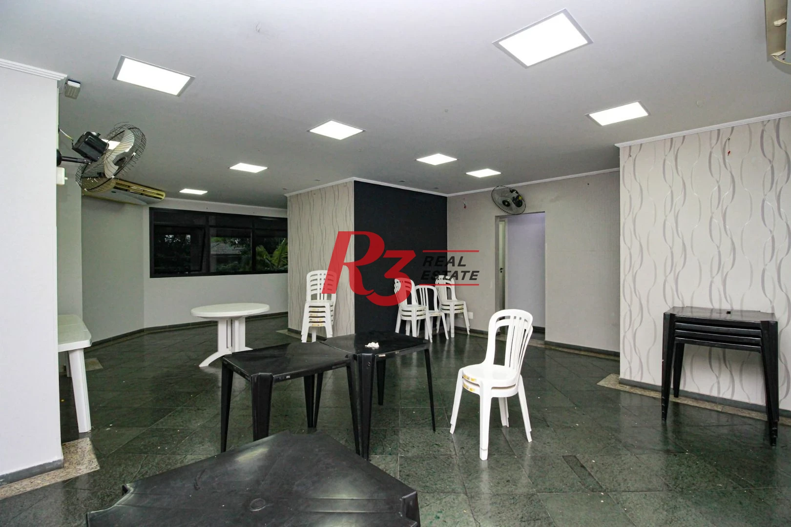 Cobertura com 4 dormitórios à venda, 225m² - Ponta da Praia - Santos/SP