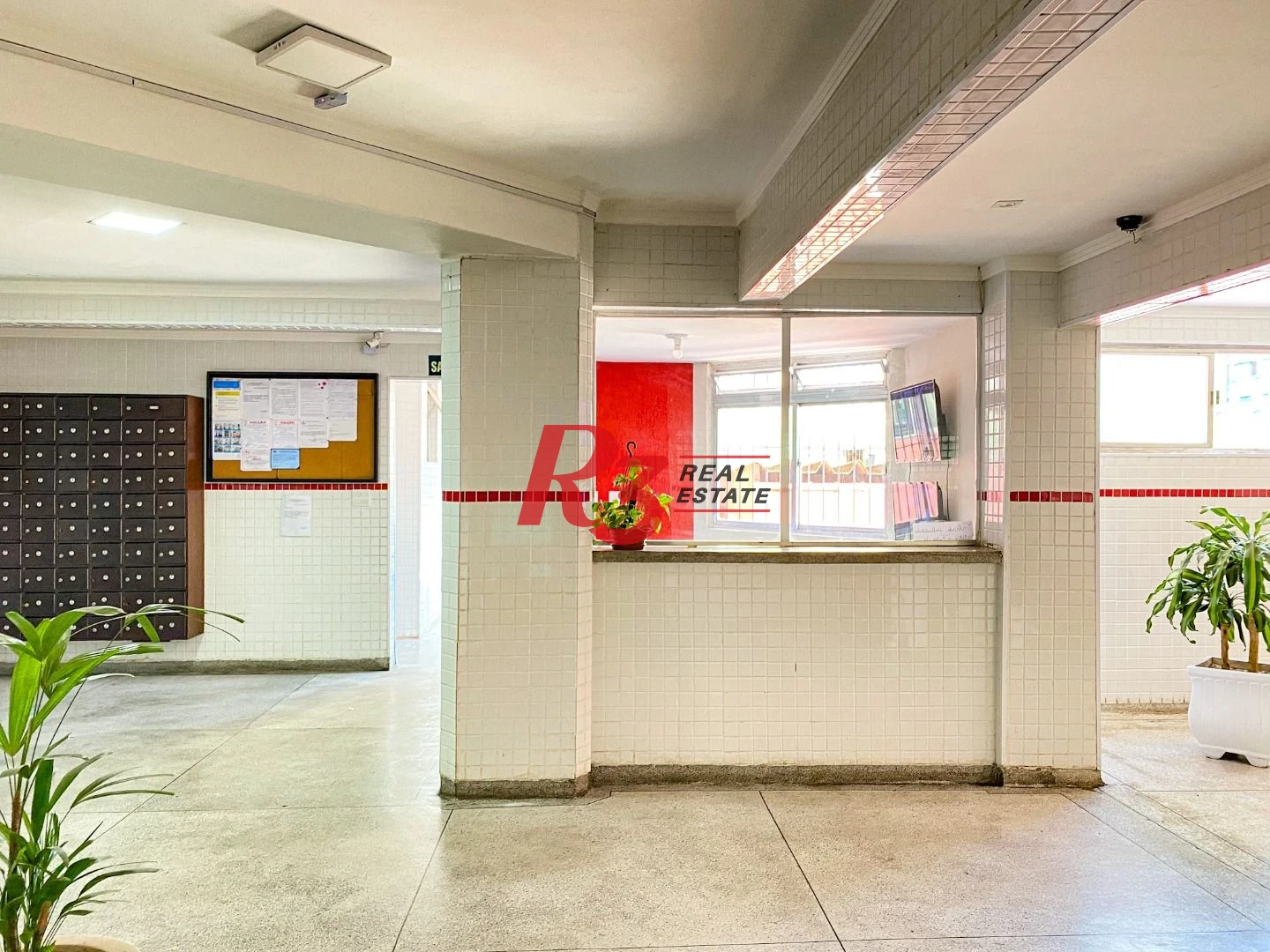 Apartamento com 2 dormitórios à venda, 43 m² por R$ 250.000,00 - Saboó - Santos/SP