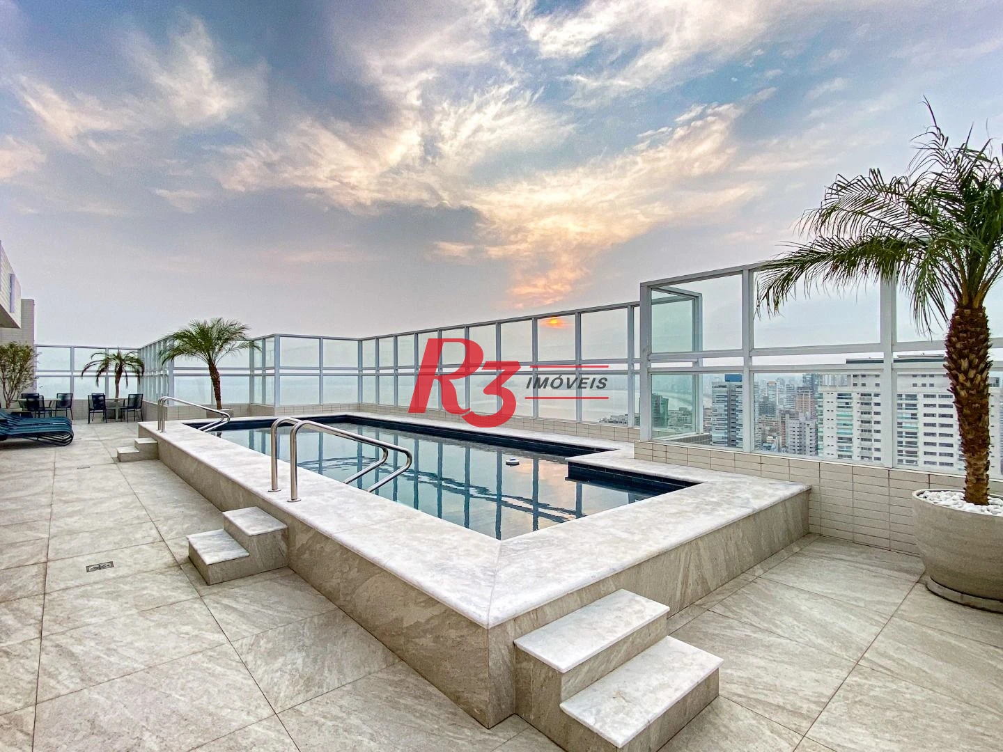 Apartamento com 2 dormitórios à venda, 99 m² por R$ 2.300.000,00 - Aparecida - Santos/SP