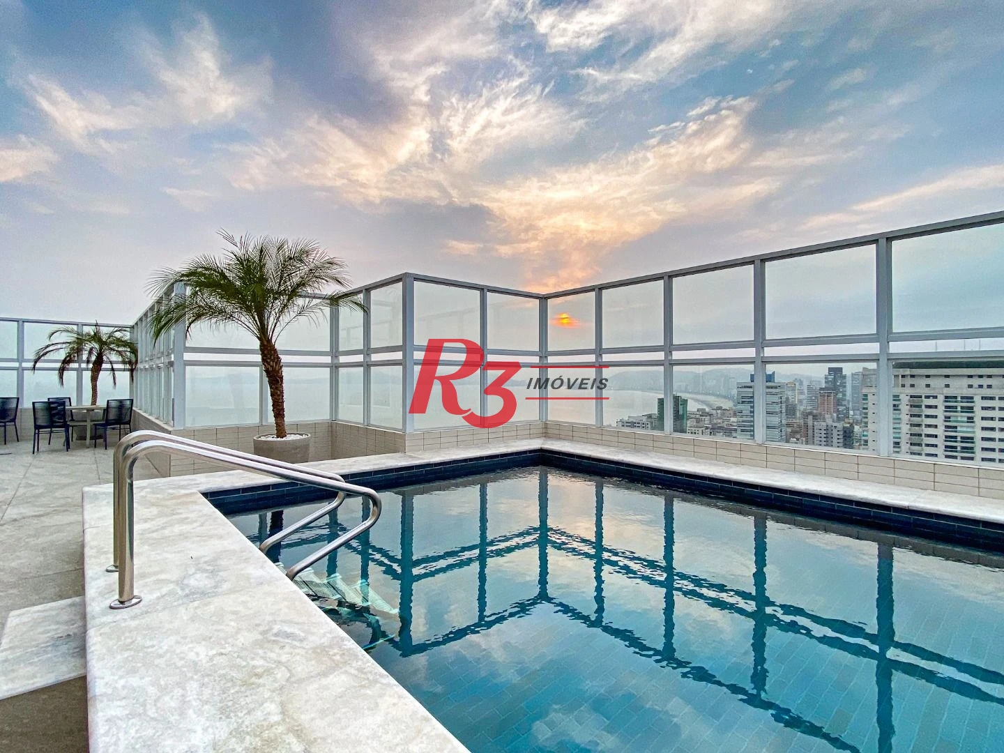 Apartamento com 2 dormitórios à venda, 99 m² por R$ 2.300.000,00 - Aparecida - Santos/SP