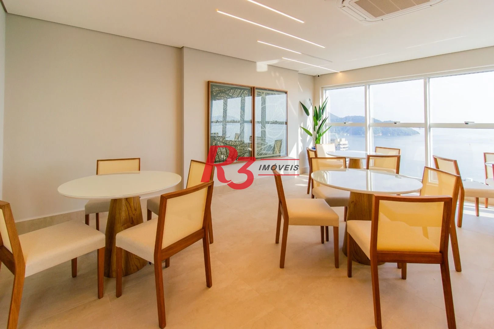 Apartamento com 2 dormitórios à venda, 99 m² por R$ 2.300.000,00 - Aparecida - Santos/SP