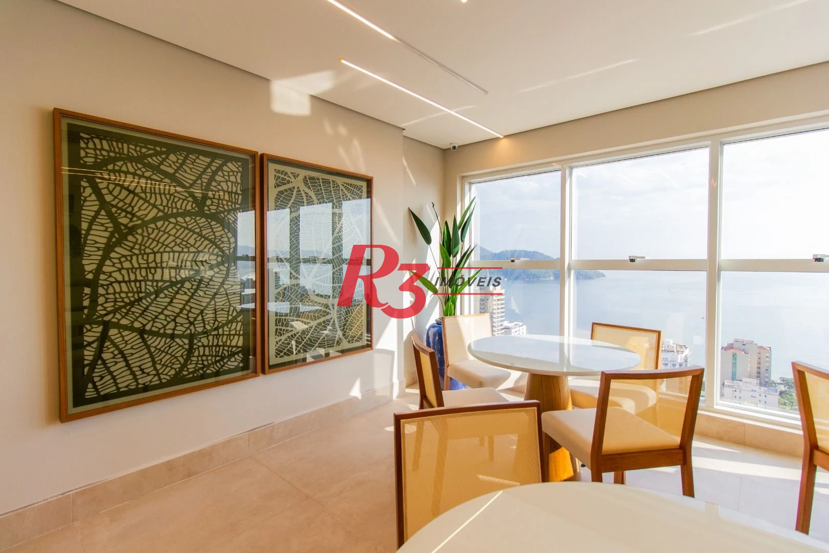 Apartamento com 2 dormitórios à venda, 99 m² por R$ 2.300.000,00 - Aparecida - Santos/SP