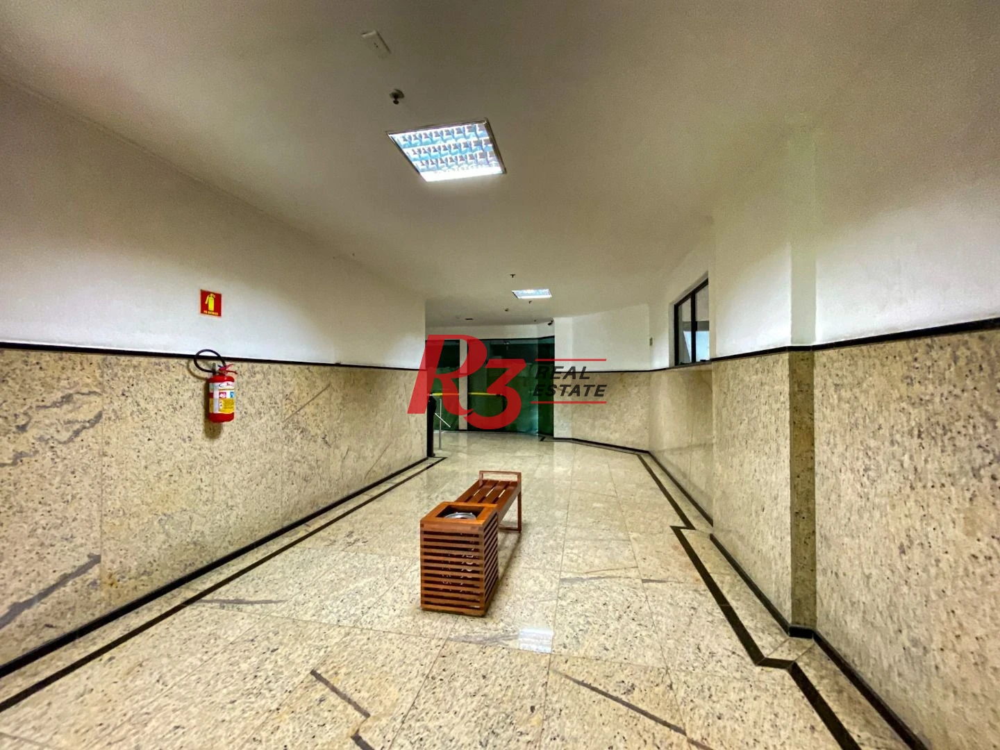 Sala para alugar, 65 m²  - Centro - Santos/SP