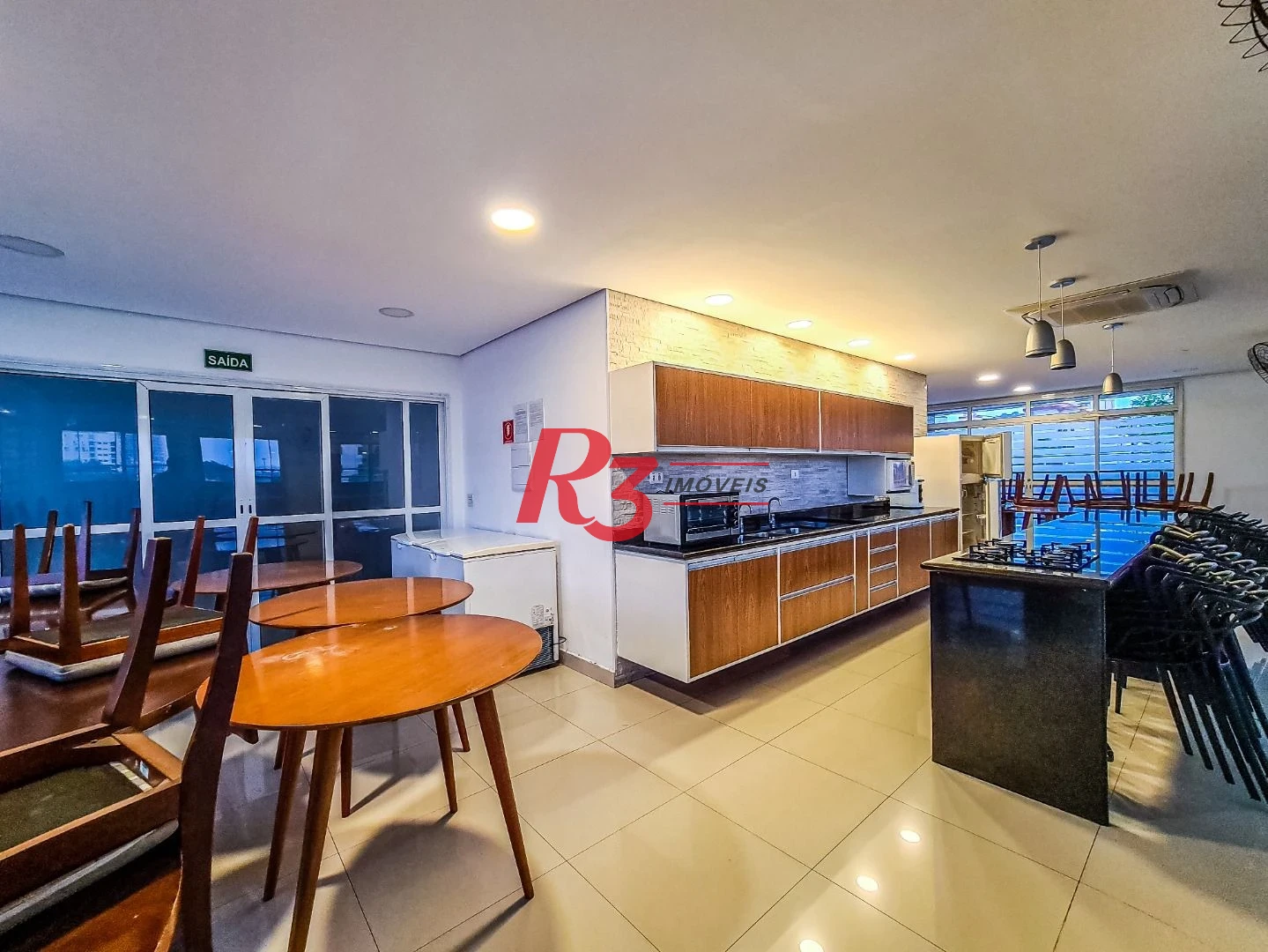 Apartamento com 3 dormitórios à venda, 92 m² por R$ 899.000,00 - Encruzilhada - Santos/SP