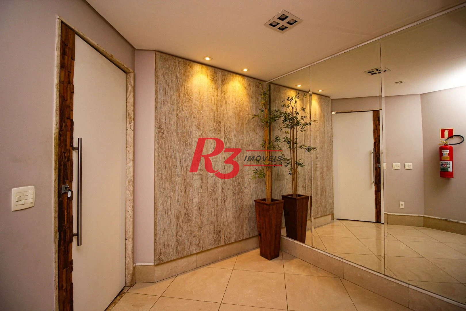 Apartamento com 3 dormitórios à venda, 139 m² por R$ 1.330.000,00 - Pompéia - Santos/SP