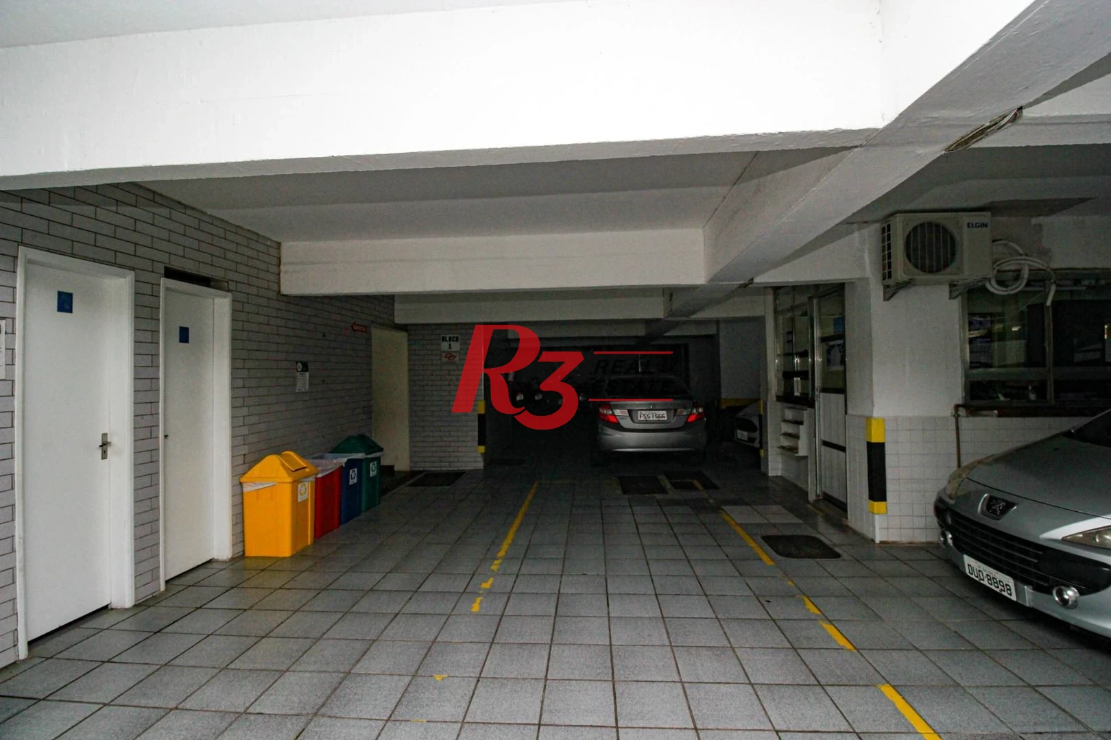 Kitnet com 1 dormitório para alugar, 38 m² por R$ 2.800,00/mês - Aparecida - Santos/SP