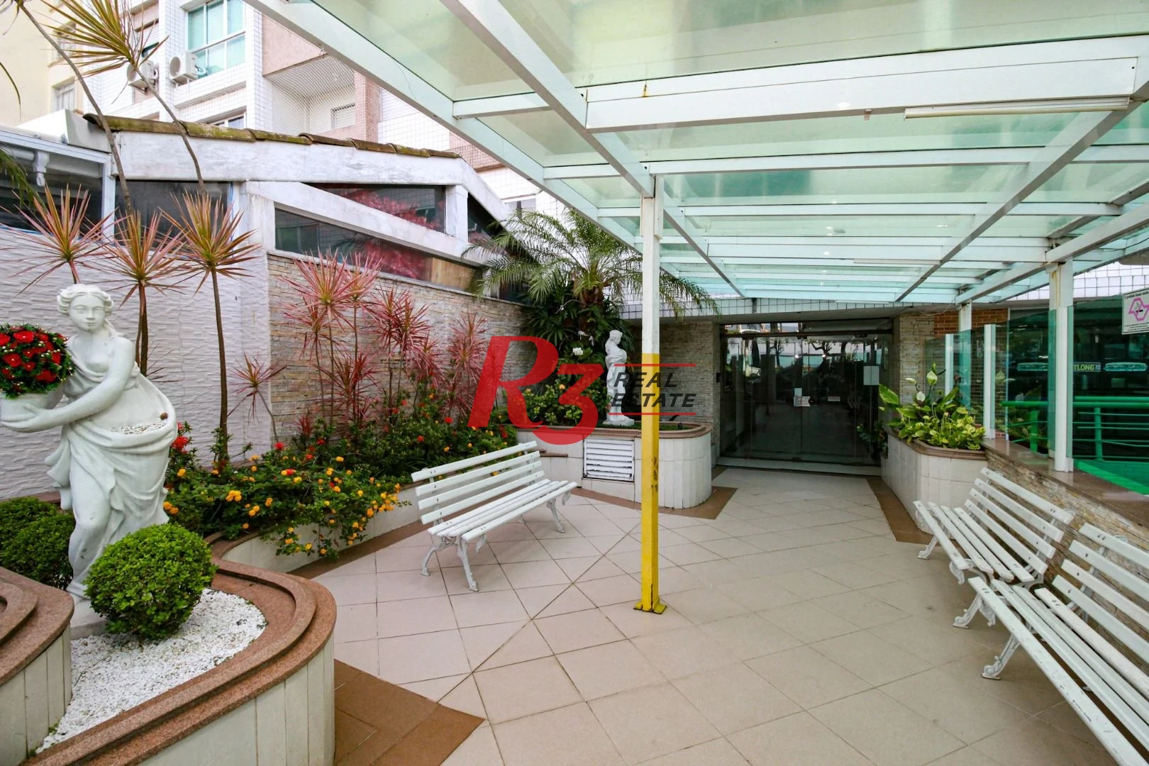 Kitnet com 1 dormitório para alugar, 38 m² por R$ 2.800,00/mês - Aparecida - Santos/SP