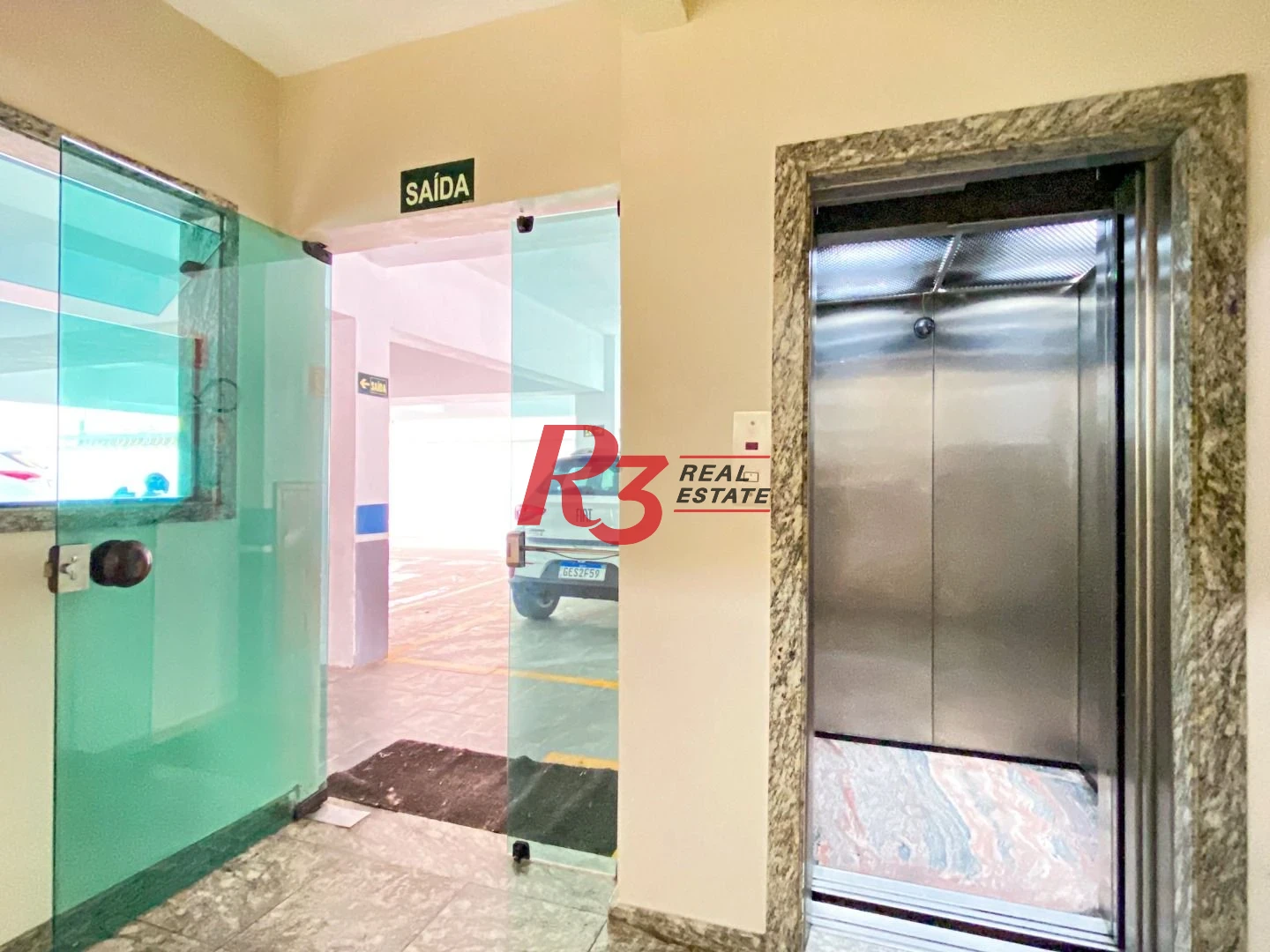 Apartamento à venda, 90 m² por R$ 425.000,00 - Marapé - Santos/SP