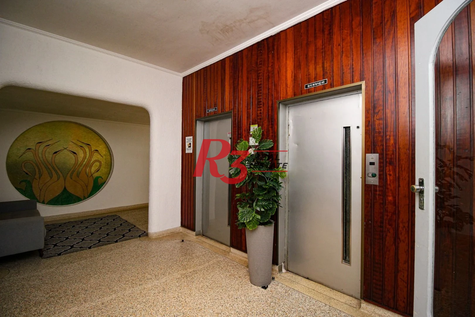 Apartamento à venda, 115 m², 2 quartos, no Boqueirão em Santos SP.