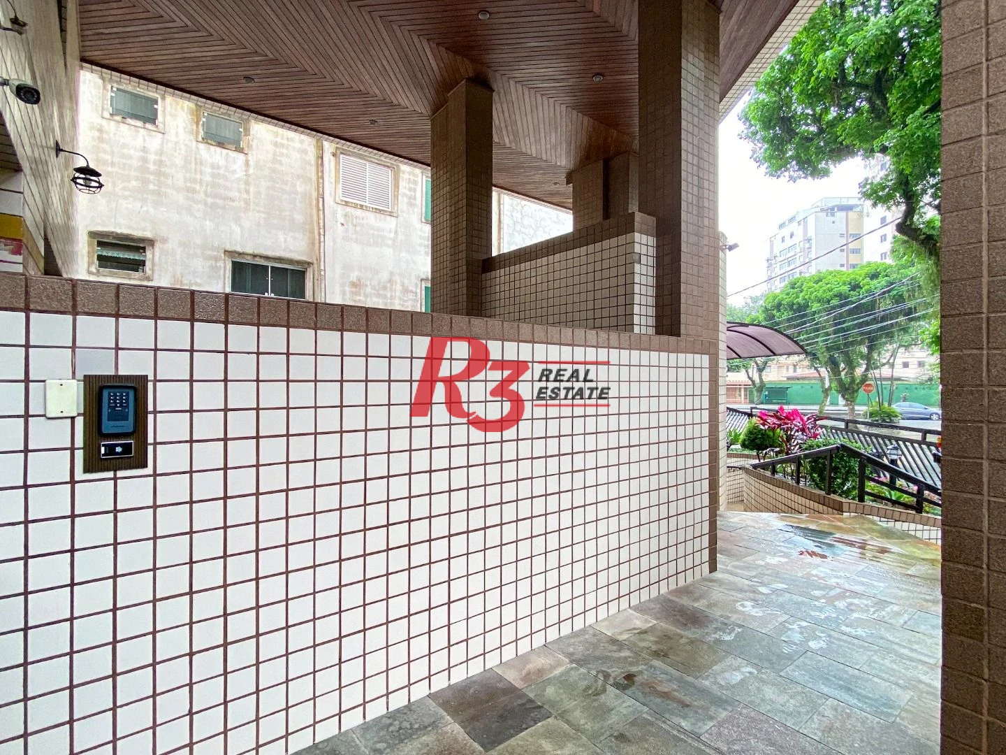Apartamento com 2 dormitórios à venda, 77 m² por R$ 539.000,00 - Embaré - Santos/SP