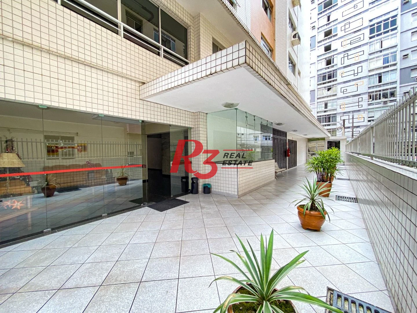 Apartamento com 1 quarto para alugar, 65 m² por R$ 3.870/mês - Boqueirão - Santos/SP