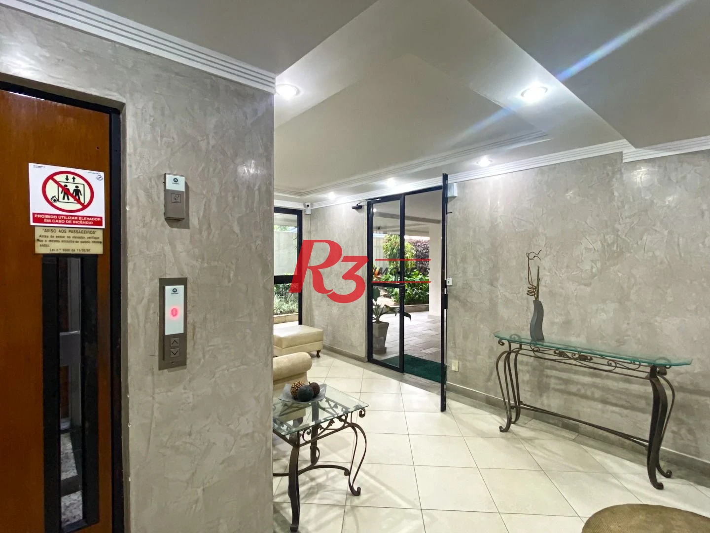 Apartamento para alugar, 48 m² por R$ 3.750,02/mês - José Menino - Santos/SP