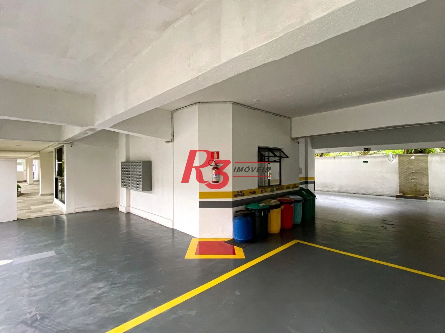 Apartamento para alugar, 48 m² por R$ 3.750,02/mês - José Menino - Santos/SP