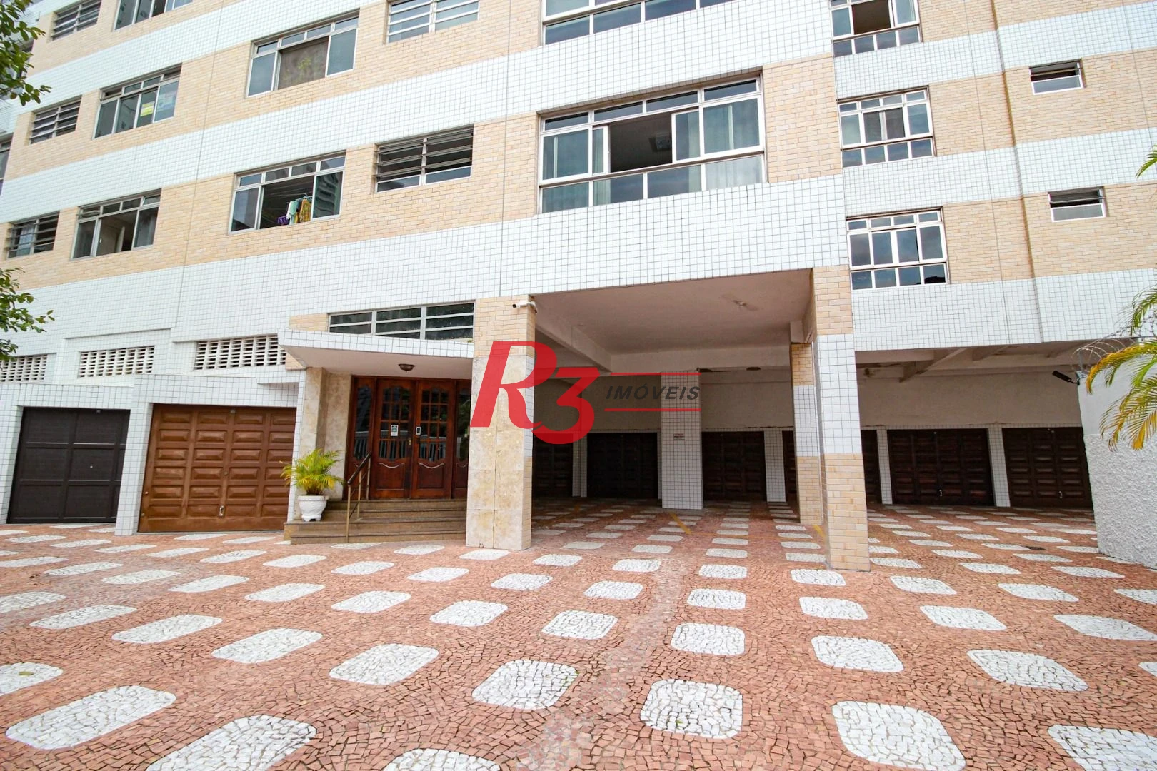 Apartamento com 2 dormitórios à venda, 109 m² por R$ 650.000,00 - José Menino - Santos/SP