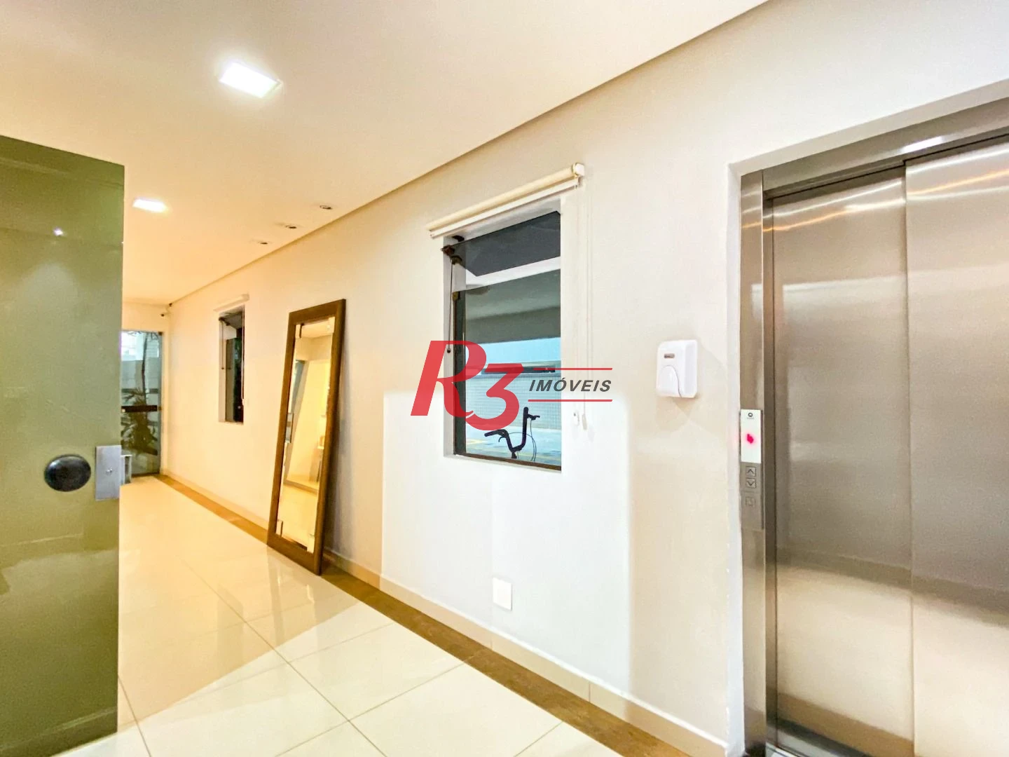 Apartamento com 3 dormitórios à venda, 145 m² por R$ 1.180.000,00 - Pompéia - Santos/SP