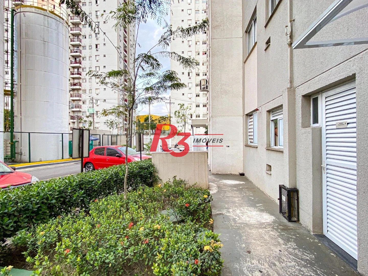 Apartamento com 2 dormitórios à venda, 45 m² por R$ 301.000,00 - Castelo - Santos/SP