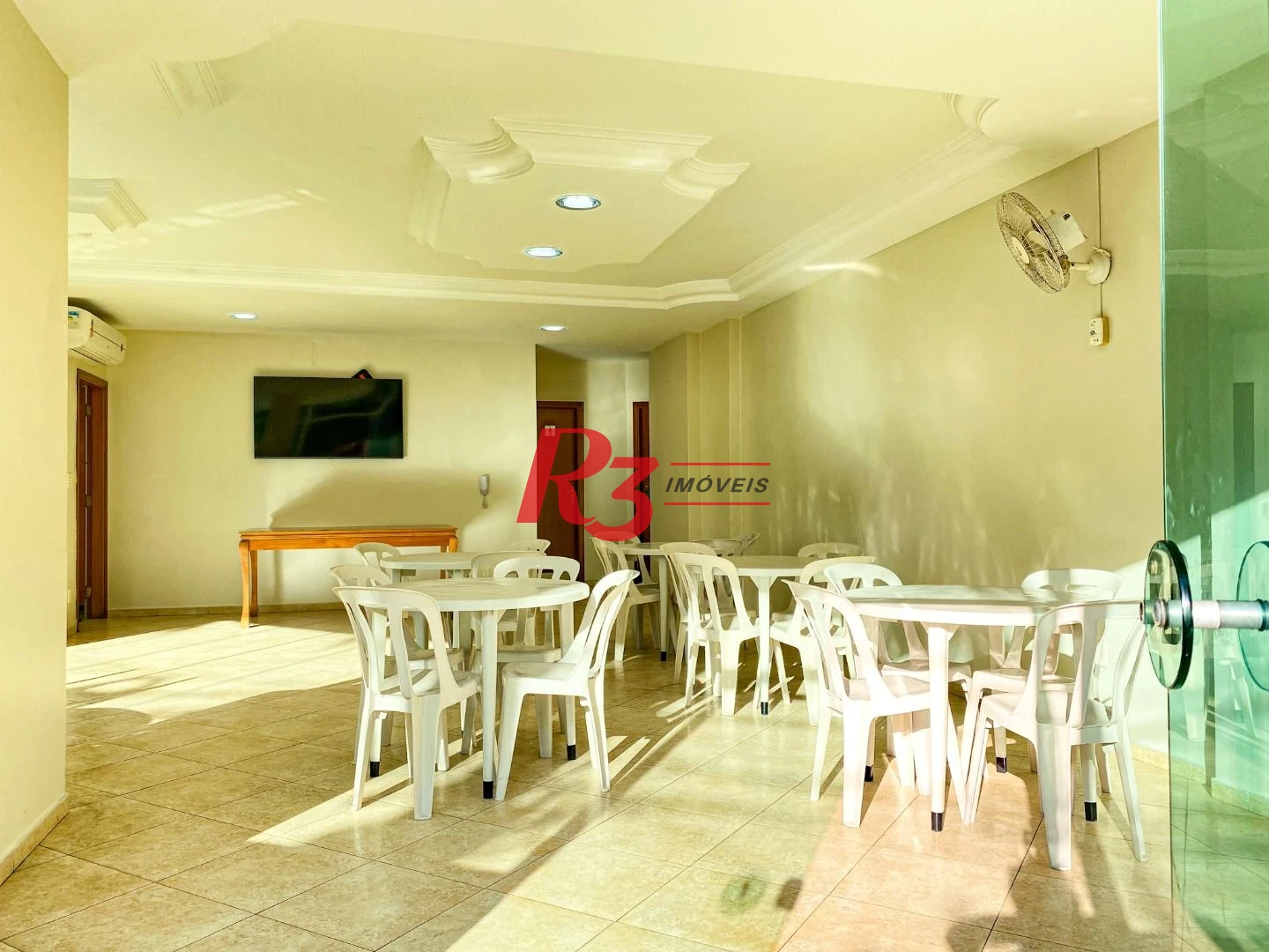 Apartamento com 3 dormitórios à venda, 141 m² por R$ 1.749.000,00 - Gonzaga - Santos/SP
