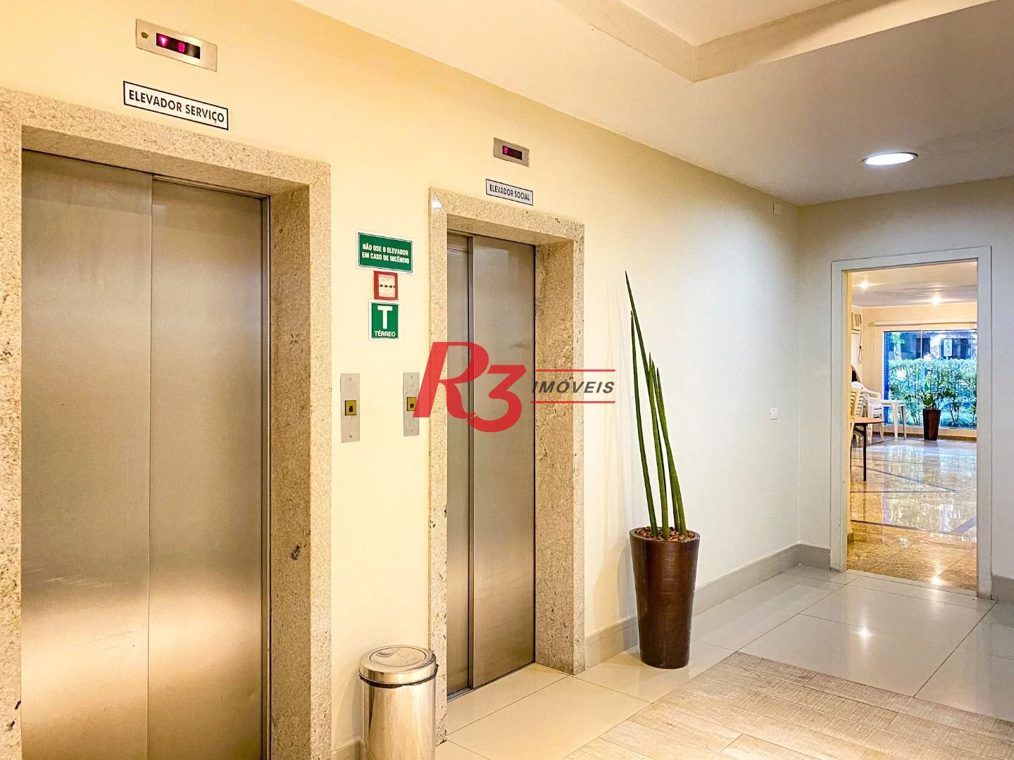 Apartamento Duplex com 3 dormitórios à venda, 150 m² por R$ 990.000,00 - Boqueirão - Santos/SP