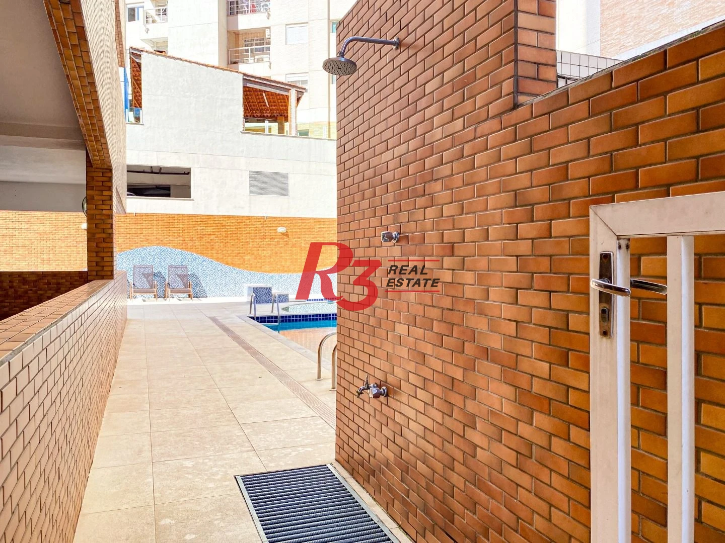 Apartamento com 2 dormitórios à venda, 115 m² por R$ 1.380.000,00 - Embaré - Santos/SP