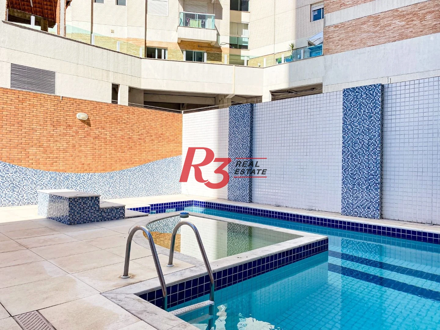 Apartamento com 2 dormitórios à venda, 115 m² por R$ 1.380.000,00 - Embaré - Santos/SP