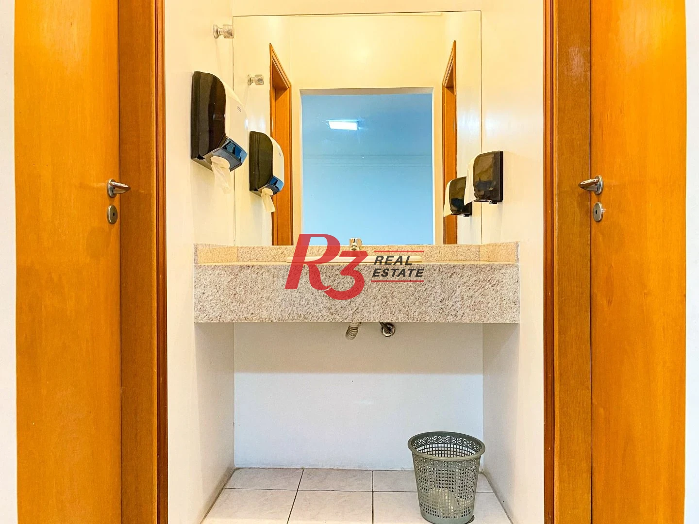 Apartamento com 2 dormitórios à venda, 115 m² por R$ 1.380.000,00 - Embaré - Santos/SP