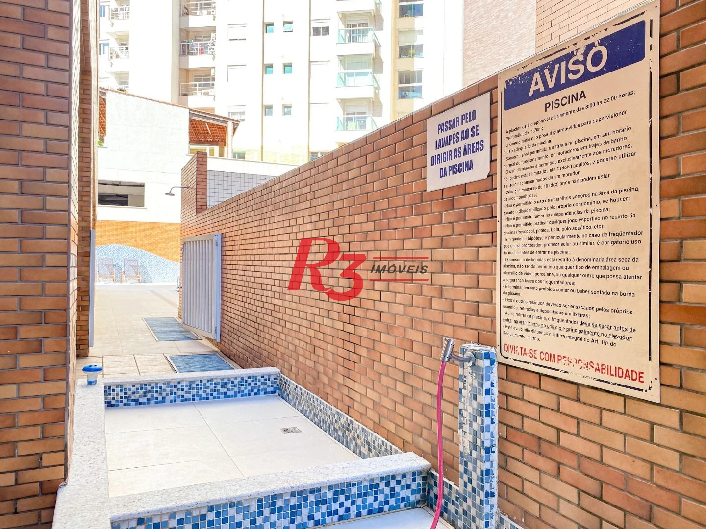 Apartamento com 3 dormitórios à venda, 132 m² por R$ 1.599.900,00 - Embaré - Santos/SP
